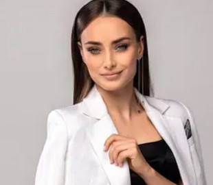 В сети появилась пародийная озвучка шоу "Холостячка" на украинском языке