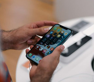 Apple готує рекордну кількість iPhone: чого чекати у 2026 році