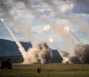 Пентагон хоче подвоїти виробництво ракет для можливої війни з Китаєм, - WSJ