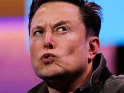 Ілон Маск повернувся у Твіттер, щоб потролити Ford