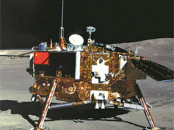 Китайці планують першими привезти зразки ґрунту зі зворотного боку Місяця