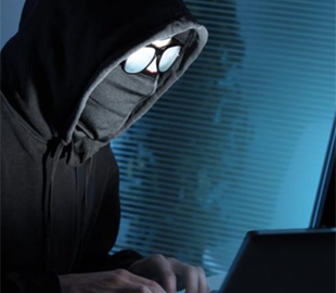 Інтернет-аферисти ошукали трьох українців на 73 тисячі гривень