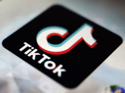 Нові групові чати TikTok зберігають розмови в програмі