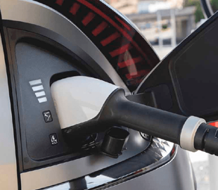 Hubject запускає перший незалежний протокол Open Plug&Charge для зарядки електромобілів