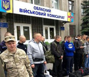 Чи можуть телефоном повідомляти військовозобов'язаного про мобілізацію: пояснення глави ТЦК