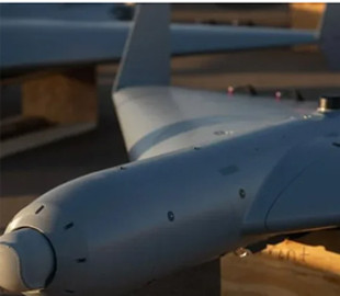 Дешевий, але грізний. США представили ударний дрон, що майже повністю повторює іранський Shahed-136