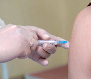 В сети высмеяли российскую вакцину от коронавируса