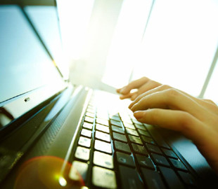 Що таке відновлений ноутбук і чи варто його купувати