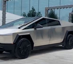 Tesla заборонила перепродувати Cybertruck протягом року