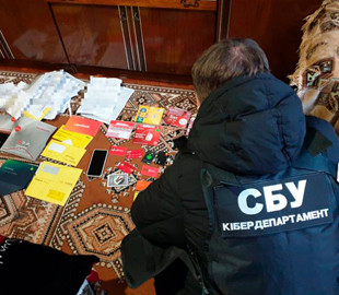 Деятельность «банковских работников», обманувших граждан на миллионы гривен, координировал житель Краматорска