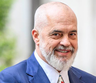 Албанія першою у світі призначила ШІ міністром: що це означає