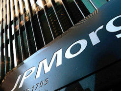 У JPMorgan прогнозують світовий дефіцит чіпів до 2022 року