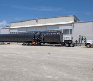 SpaceX и NASA начали предпусковую подготовку ко второму пилотируемому космическому полёту к МКС