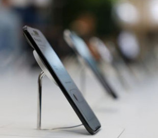 Цей новий смартфон перевершив iPhone Air і Galaxy S25 Edge за тонкістю і часом роботи акумулятора