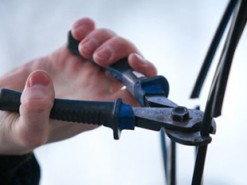 У Житомирі поліція затримала трьох юнаків під час крадіжки кабелів