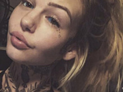 Покрыла тело тату и стала богатой: Сеть обсуждает блогершу, которая заработала миллионы благодаря рисункам на теле