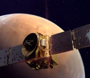 Космічний апарат ОАЕ помітив на Марсі нові полярні сяйва