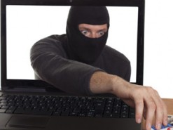 Хмельничани віддали шахраям більше 5 тисяч доларів та 24,5 тисячі гривень