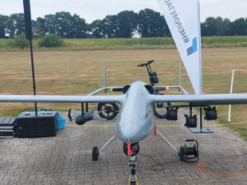 Чеські розробники інтегрували керовані ракети в ударний дрон One 150