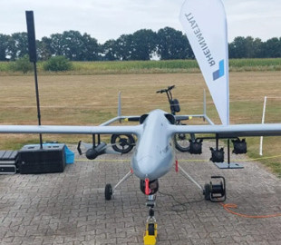 Чеські розробники інтегрували керовані ракети в ударний дрон One 150