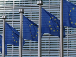 ЄС планує побудувати до семи гігафабрик штучного інтелекту