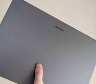 Samsung готує ноутбуки без Windows 11