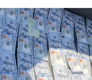На Одещині ділки продавали "квиток" за кордон через Instagram
