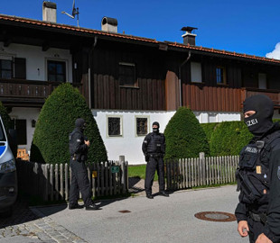 У російського олігарха у Німеччині конфіскували яйця Фаберже, які він видавав за сувеніри