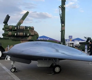 Стелс-дрон Sky Hawk зробили ще більш невидимим: до чого готується армія Китаю