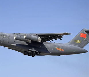 Китай похизувався новими транспортниками Y-20B, але вже без російських двигунів