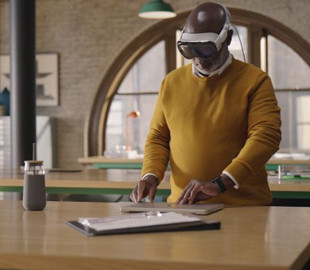 Гарнітура Apple Vision Pro готується до надходження у продаж у лютому наступного року