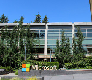 Microsoft перестає продовжувати ліцензії компаніям з Росії