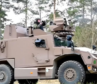 Панцерники французької армії отримали нові точні і ефективні 40-мм гранатомети