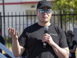 Илон Маск пожертвовал миллион долларов на высадку деревьев и переименовал аккаунт в Твиттере на Treelon