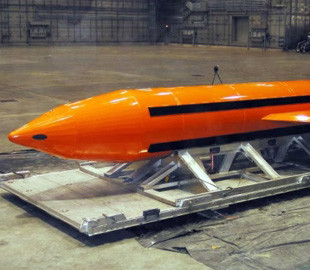 США розглядають можливість застосування «матері всіх бомб» проти Ірану - CNN