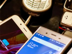 Друге життя для смартфона: неочевидні способи використання старих ґаджетів