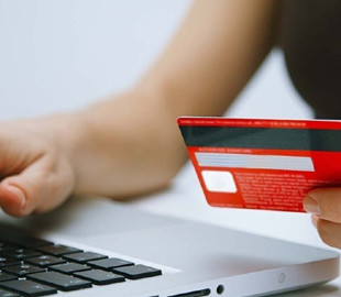 Інтернет-шахраї ошукали жінку на 23 тисячі гривень