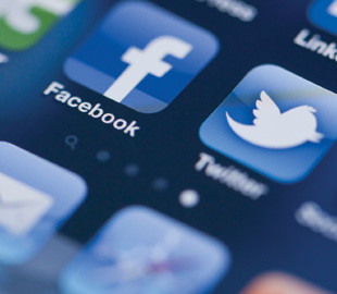 В Пакистане обязали Facebook и Twitter удалять посты, за отказ – блокировка