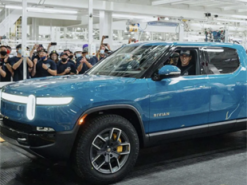 Rivian відкликає понад 500 електропікапів для усунення “ризикованої” проблеми