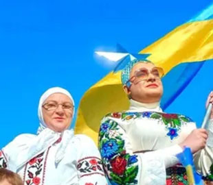 Данилко высмеял генеральскую одежду Шойгу: ощущение, что берут в аренду театральные костюмы