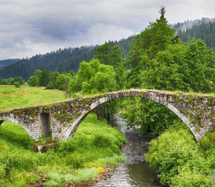 У Британії через спеку з-під води з'явилося село-примара