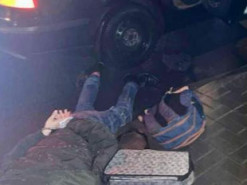 Суд звільнив від покарання двох братів за крадіжку 25 посилок з «Нової пошти»