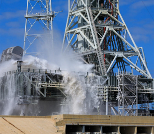 Мобільна пускова установка NASA для місячної місії Artemis 2 пройшла випробування на затоплення