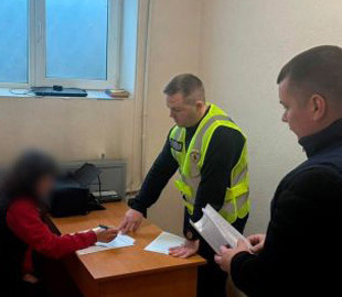 На Харківщині жінку взяли під варту за проросійську пропаганду у Facebook