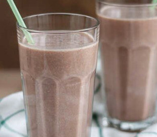 Лікарі назвали найшкідливіший молочний напій для дітей