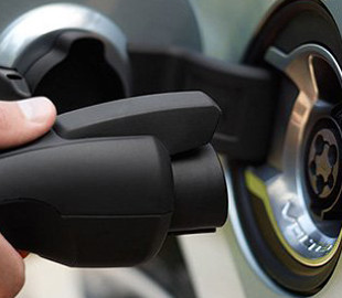 Расходы на домашнюю зарядку электромобилей в 2026 году превысят 16 млрд долларов