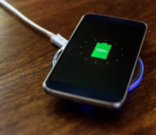 Що вбиває батарею смартфона: 3 помилки під час заряджання