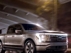 Ford увеличит инвестиции в создание и выпуск электромобилей
