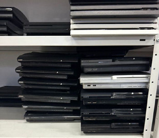 Львівські митники вилучили контрабандні Sony PlayStation на 600 тис. грн