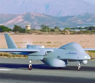 Дрон Frontex полює на контрабандистів у Середземному морі